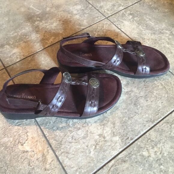 Leather Minnetonka sandals Sz 8 - Picture 2 of 4